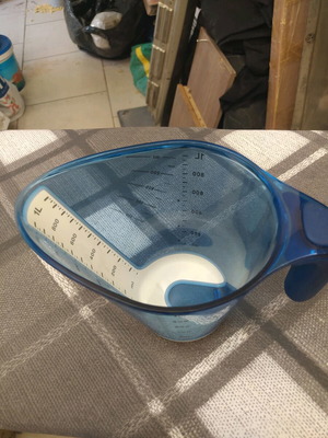 Measuring jug 1L new