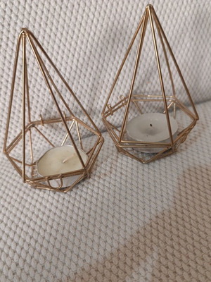 Decorations used