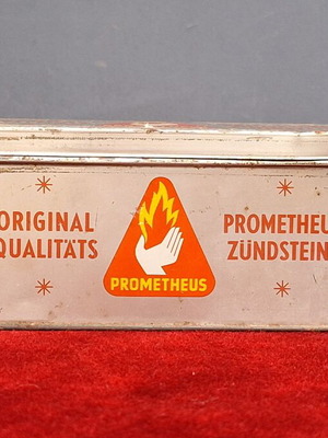 Метално кутия Prometheus употребявана, винтидж опаковка за запалки