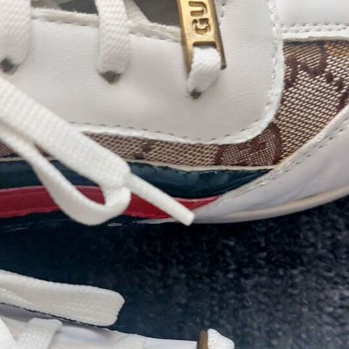 Gucci women’s vintage sneakers white, like new, size 39