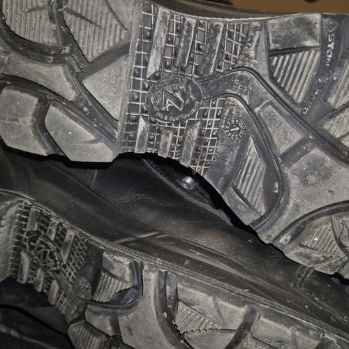 Haix Airpower XR22 safety boots size 40 like new, black
