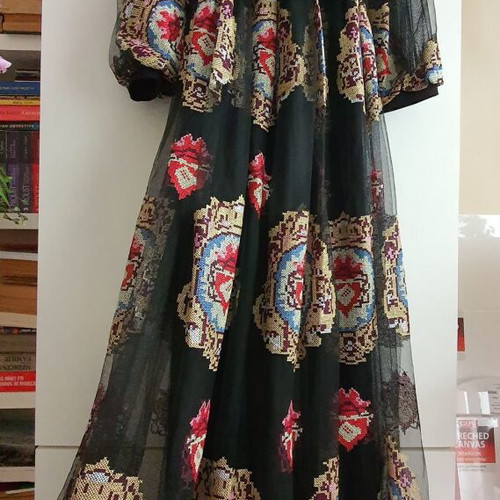 Long embroidered dress new, size M, multicolored