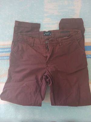 Pull Bear παντελόνι 46 νούμερο σαν καινούργιο, κόκκινο