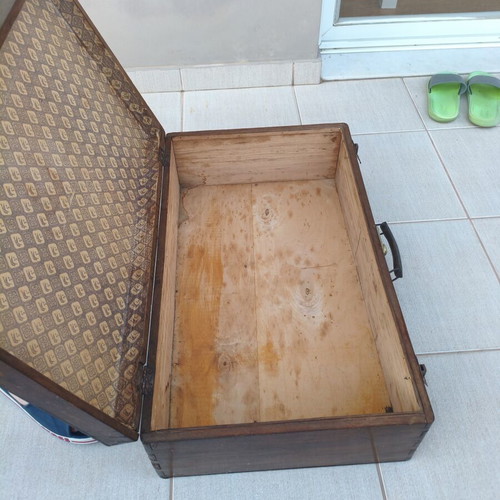 Wooden Vintage Suitcase used with metal clasps 70x40x30 cm
