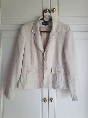 Linen jacket like new beige, size 10 medium, casual with pockets