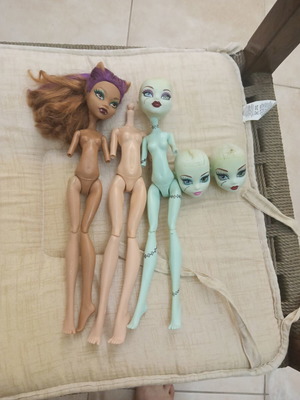 Monster High doll parts used, with minor defects, pack