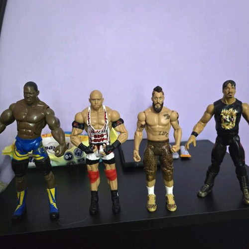 WWE figures like new