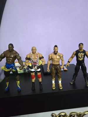 WWE figures like new