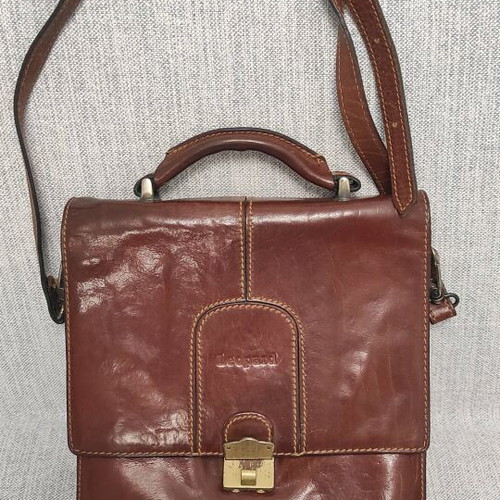 Leather Shoulder Bag Leopard like new, brown professional briefcase