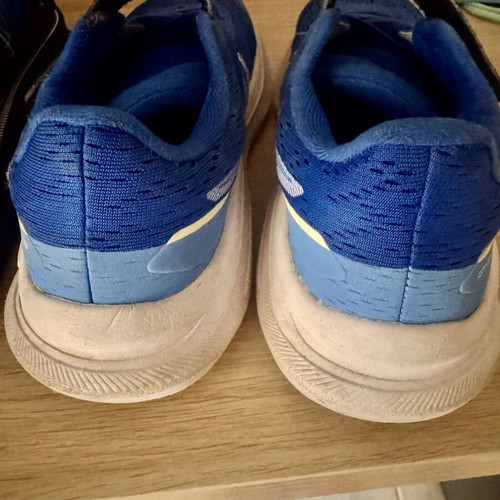 Asics Performance GT 1000 13 Kids' Running Shoes Used Size 32.5 Blue