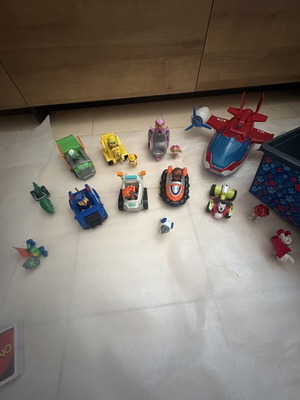 Paw Patrol large set: airplane with all cars and figures