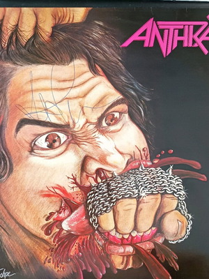 Anthrax Fistful Of Metal album signed, like new, metal