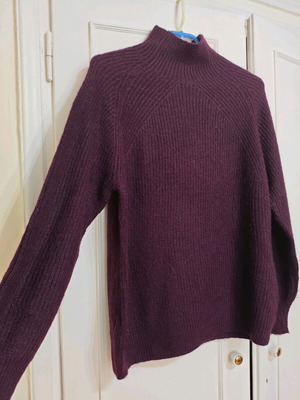 Knitted wool sweater XL like new, purple