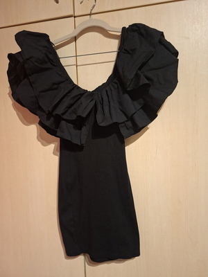 Mini black fitted dress with adjustable sleeves Zara like new