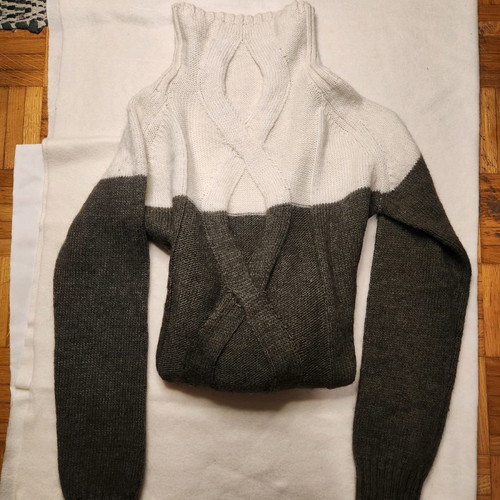 Two-tone sweater used, size S / 36 / 8