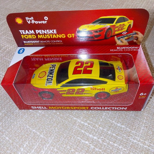Shell Motorsport Collection Team Penske Ford Mustang GT remote control new