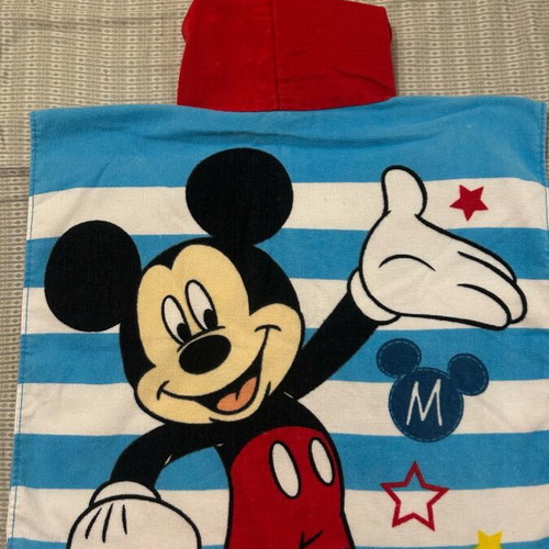 Mickey Mouse Poncho Towel like new, cotton, hooded