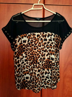 Women's leopard print blouse new with transparent details size M