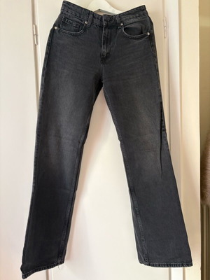 Mid-Waisted Grey Jeans Zara Like New, Size 36