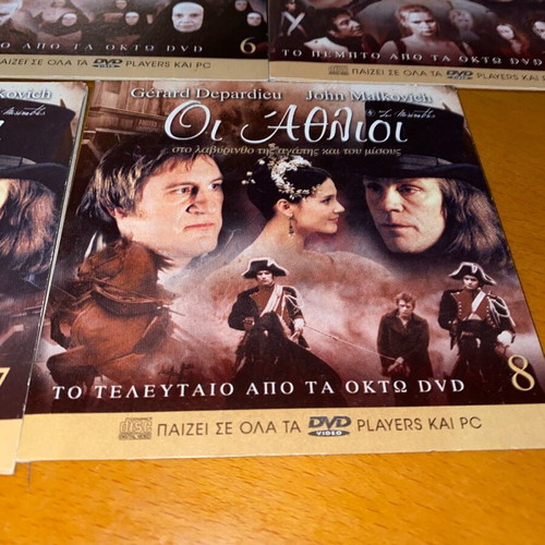 Les Misérables collectible series 8 DVD set like new