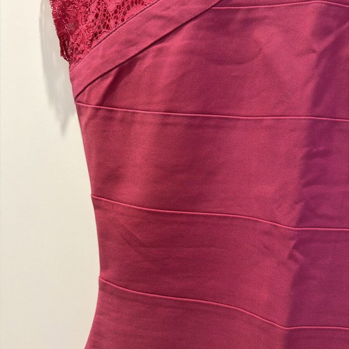 Asos pink midi dress bandage lace details like new, size S