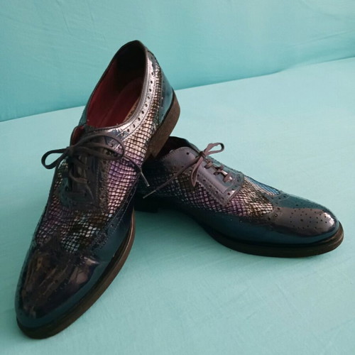 Patent Spanish shoes like new, size 41, blue
