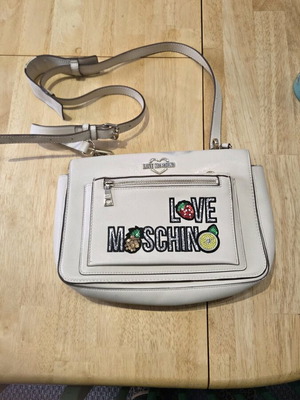 Love Moschino crossbody bag used beige with small mark