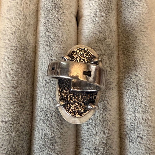 Silver ring with mother of pearl new, Etalon Jenavi