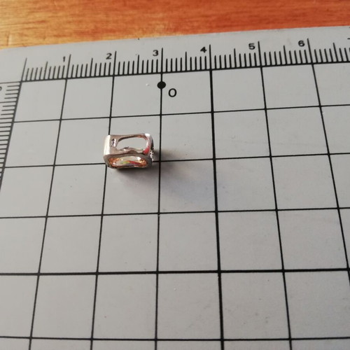 Silver 925 pendant like new with honey zircon