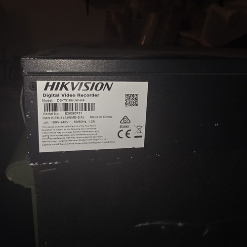 Hikvision DS-7316HUHI-K4 hybrid Turbo HD 4.0 recorder like new with 1TB HDD