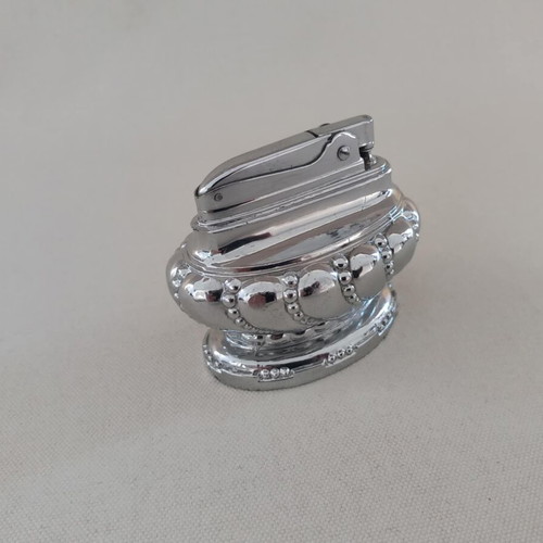 Japan table lighter used, non-working for decor, 6 x 7.5 cm