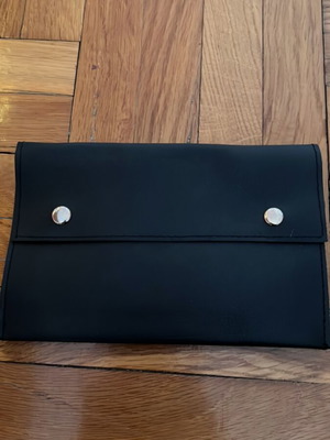 Wallet like new, large, black with belt loop