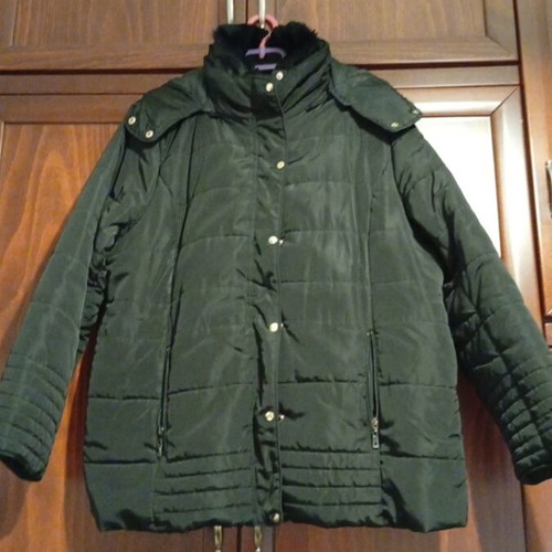 Thick jacket with detachable hood like new, black, XXXL