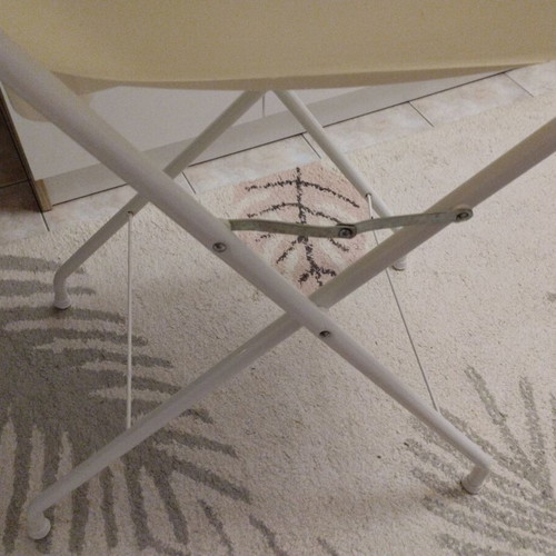 Bebe Stars bath tub used with thermometer and stand