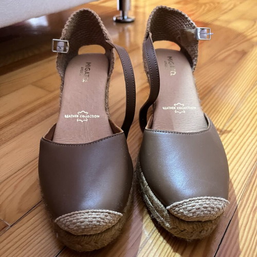 Migato platform sandals new, size 36, beige