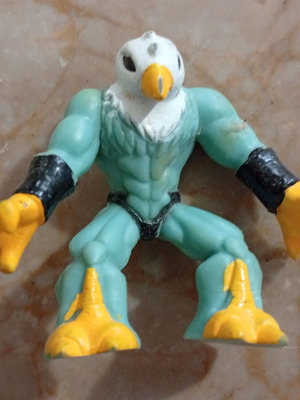 Giochi Preziosi Solitary Eagle Gormiti figure, vintage