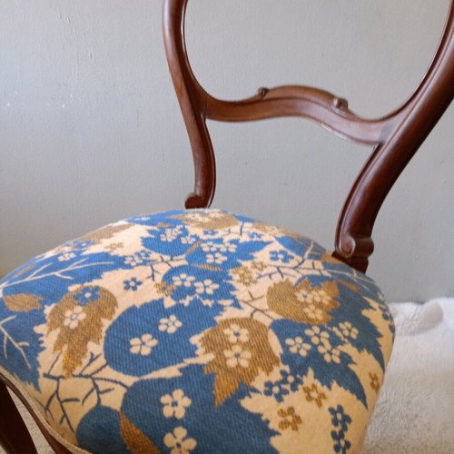 Solid walnut wood chair with upholstery like new condition
