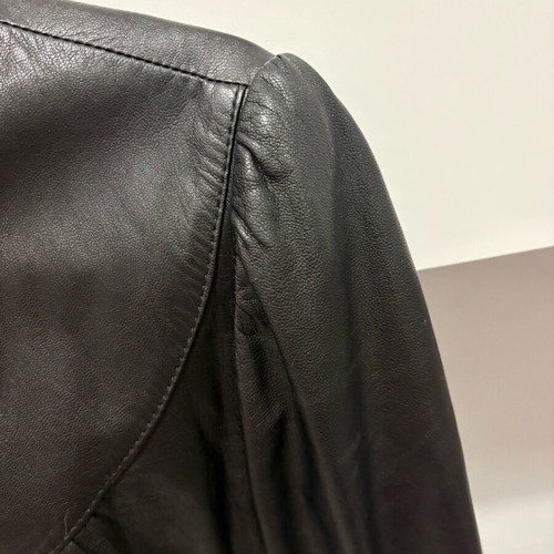 Μπουφάν Nolita από δέρμα προβάτου μεταχειρισμένο, μέγεθος 42, μαύρο