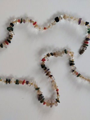 Necklace of multicolored stones new, delicate