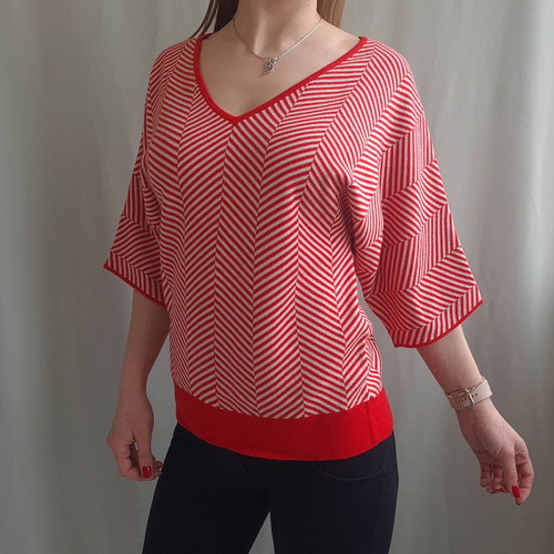Nathalie Vleeschouwer women's wool sweater new, size M, red