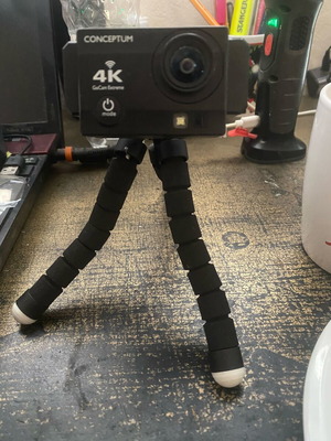 Go cam Extreme κάμερα σαν καινούργια με βάση και κάρτα μνήμης 64GB