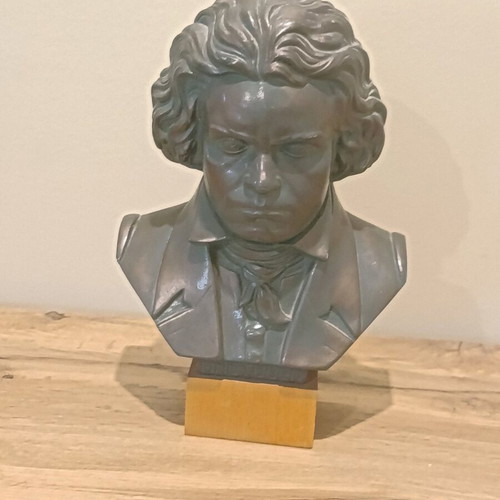 Beethoven Ludwig van bust used, heavy 29x20 cm with sculptor's engraved name
