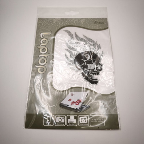 Laptop skin focus adhesive skull new