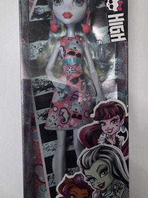 Monster High Emoji Lagoona Blue doll new