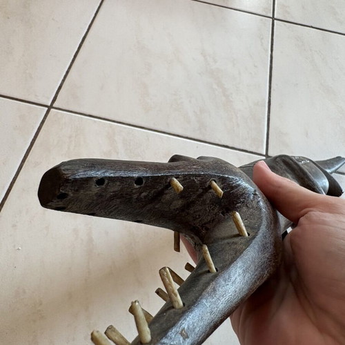 African crocodile decorative figurine, 1970s, needs tooth repair
