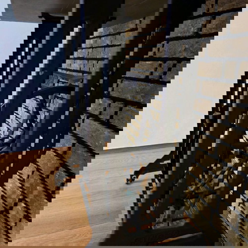 Κονσόλα γραφείο vintage με πόδια ραπτομηχανής Singer καινούργιο