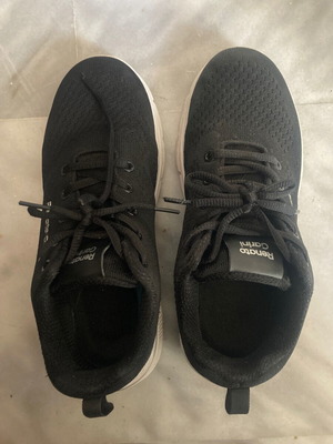 Спортни обувки