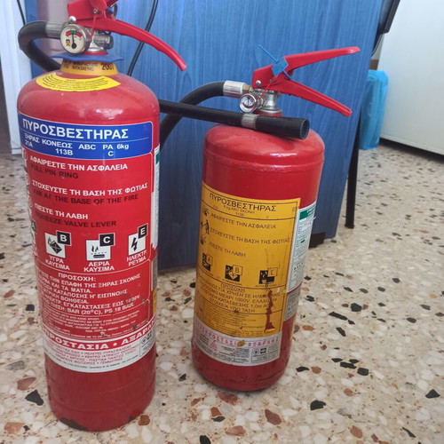 Fire extinguisher 5 liters used, needs refill