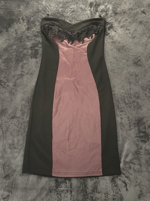 Strapless φόρεμα bodycon σε μαύρο και dusty pink καινούργιο