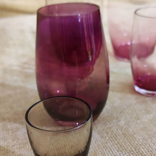 Purple glasses in various sizes, 1960s vintage, like new, set of 5